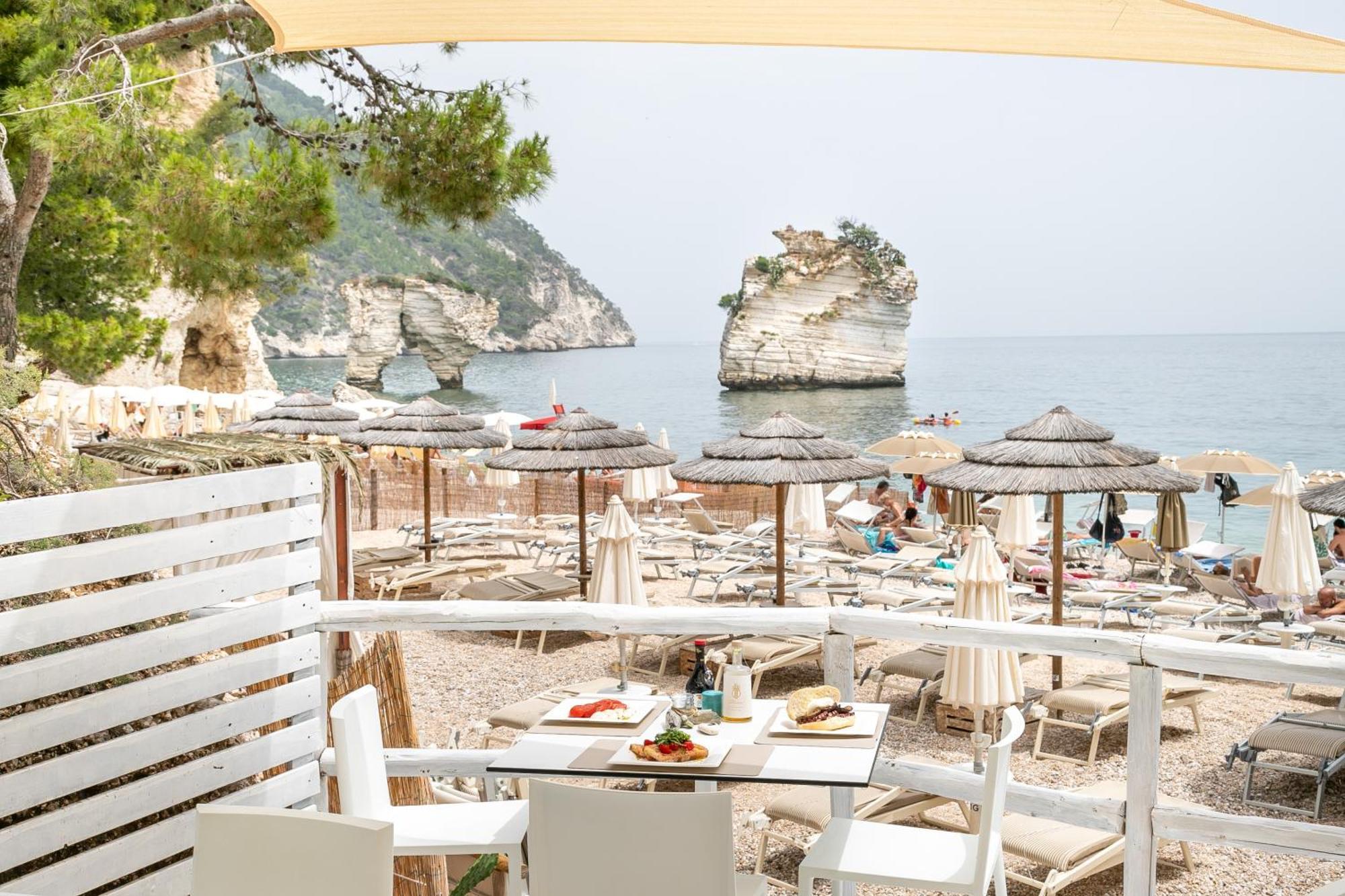 Hotel Ah Premium Baia Dei Faraglioni Mattinata Exterior foto