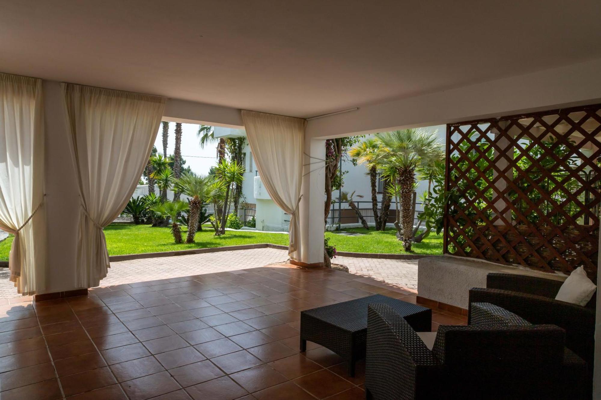 Hotel Ah Premium Baia Dei Faraglioni Mattinata Exterior foto